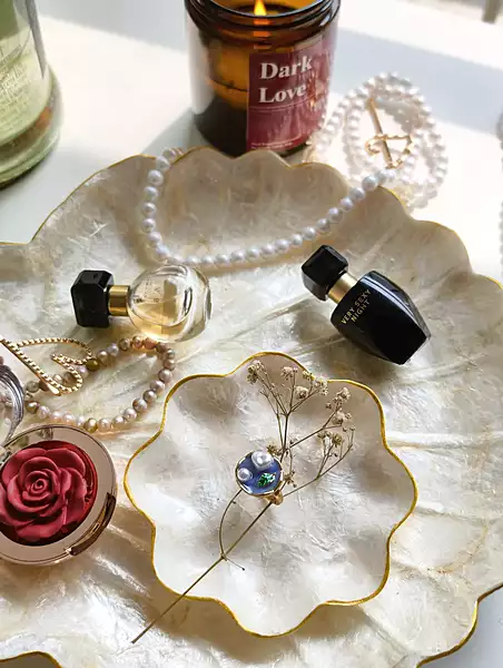 Vintage Pearl Bloom Enamel Ring