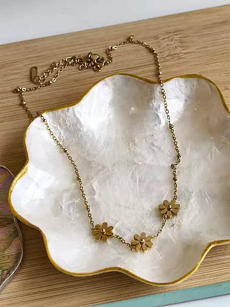 Daisy Station Necklace Anti Tarnish Necklace