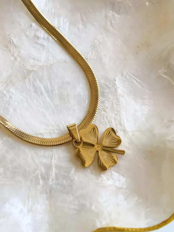 Clover Statement Necklace Anti Tarnish Snake Chain Necklace