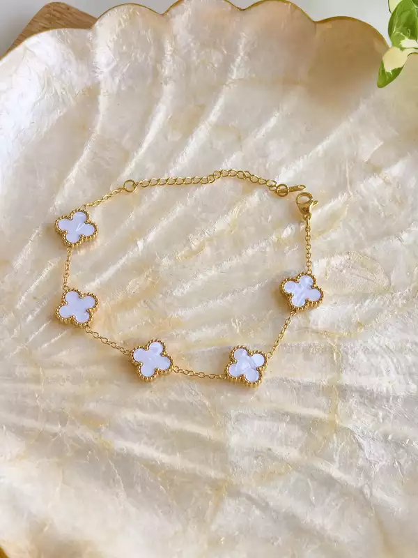 Ivory Bloom Bracelet